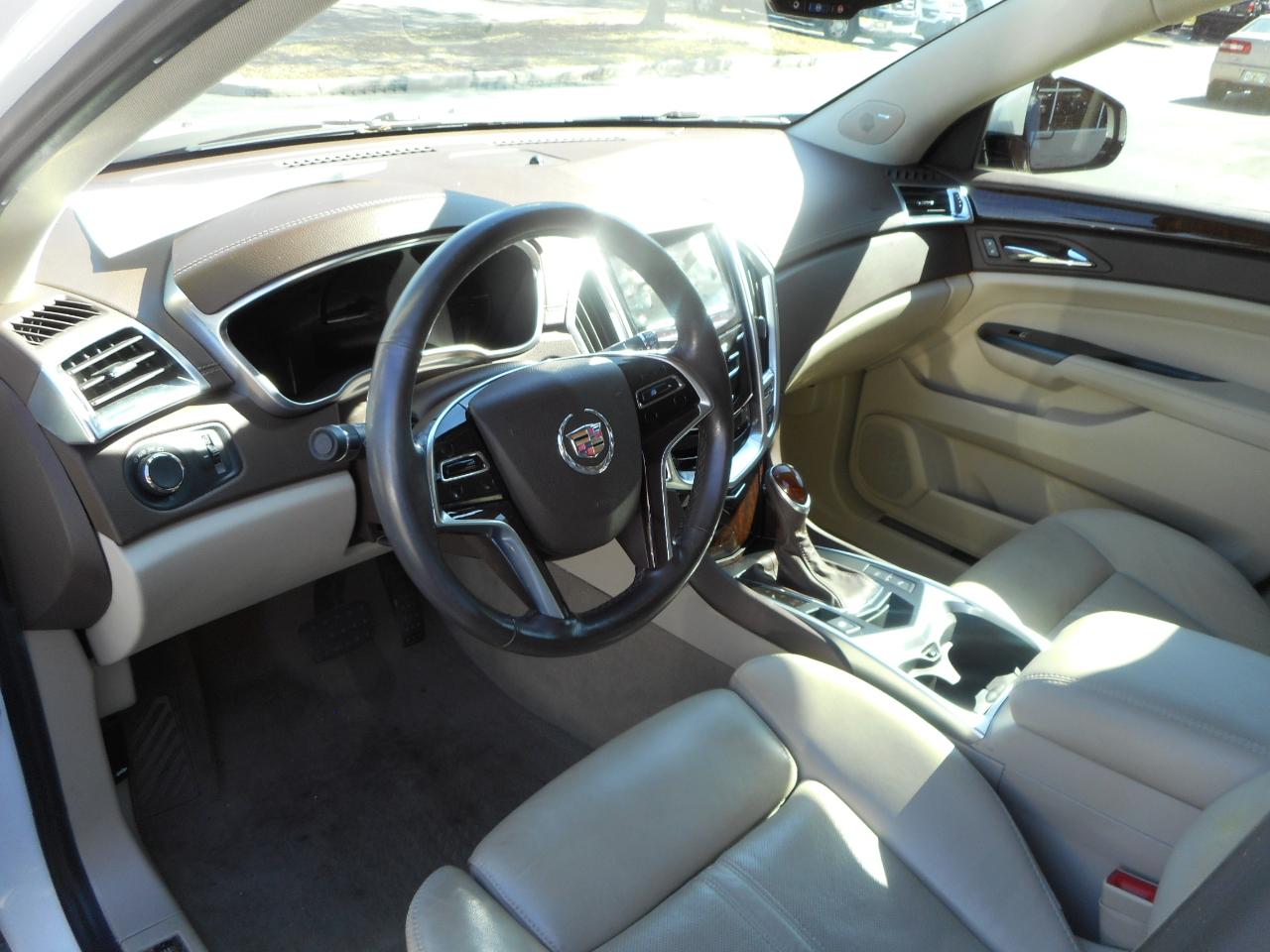 Cadillac SRX Luxury Collection FWD 2014