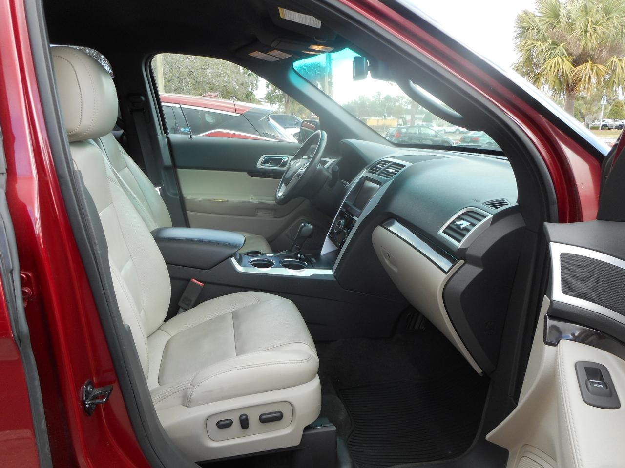 Ford Explorer Limited FWD 2013