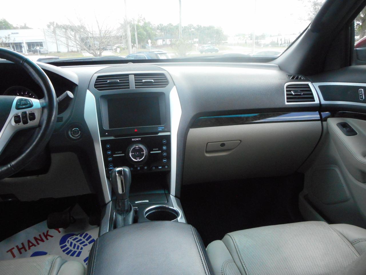 Ford Explorer Limited FWD 2013