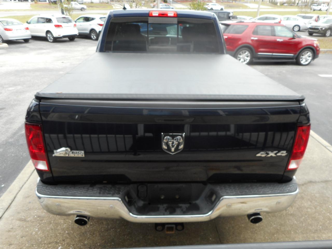 RAM 1500 Big Horn Crew Cab LWB 4WD 2017