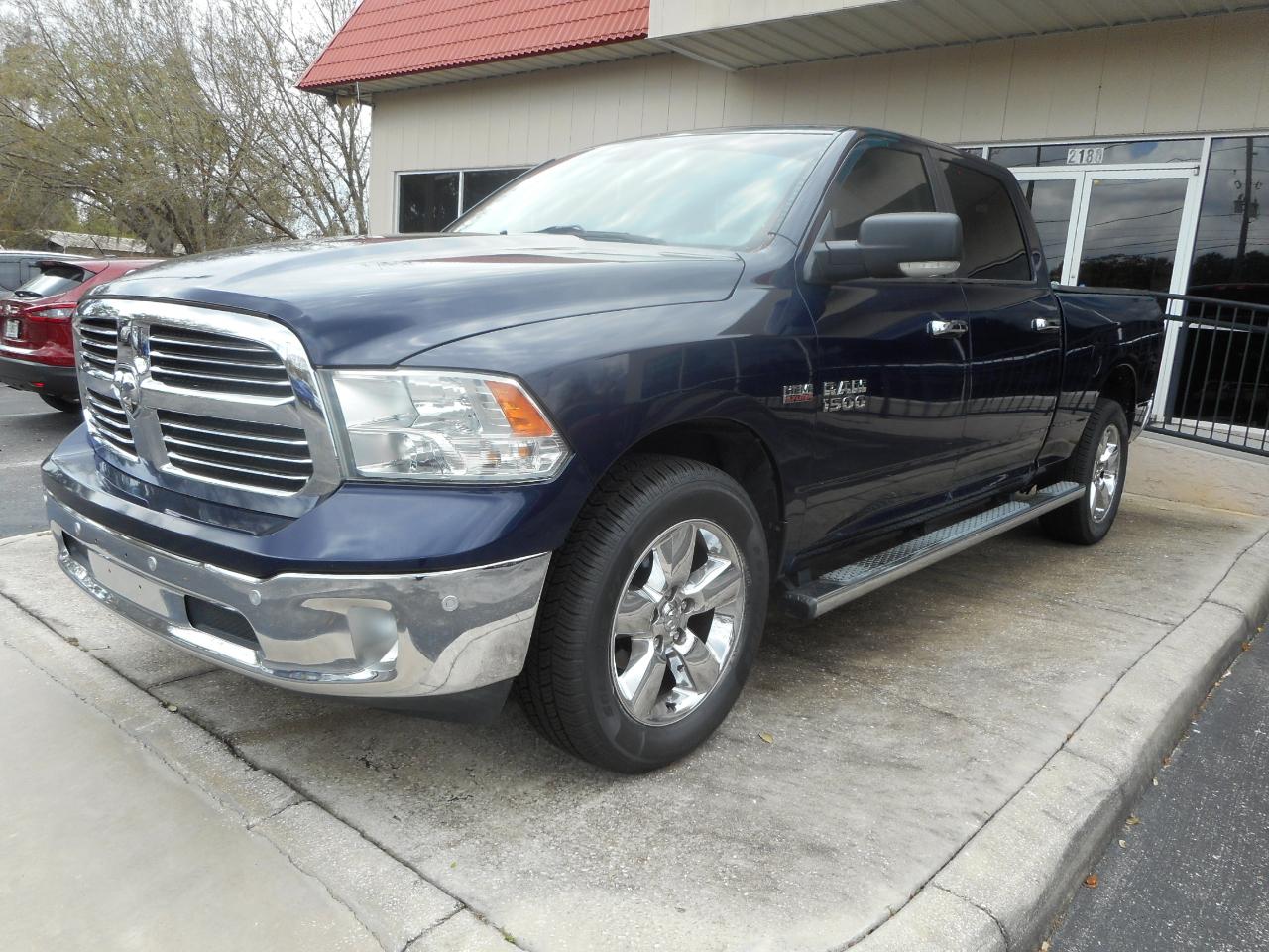 RAM 1500 Big Horn Crew Cab LWB 4WD 2017