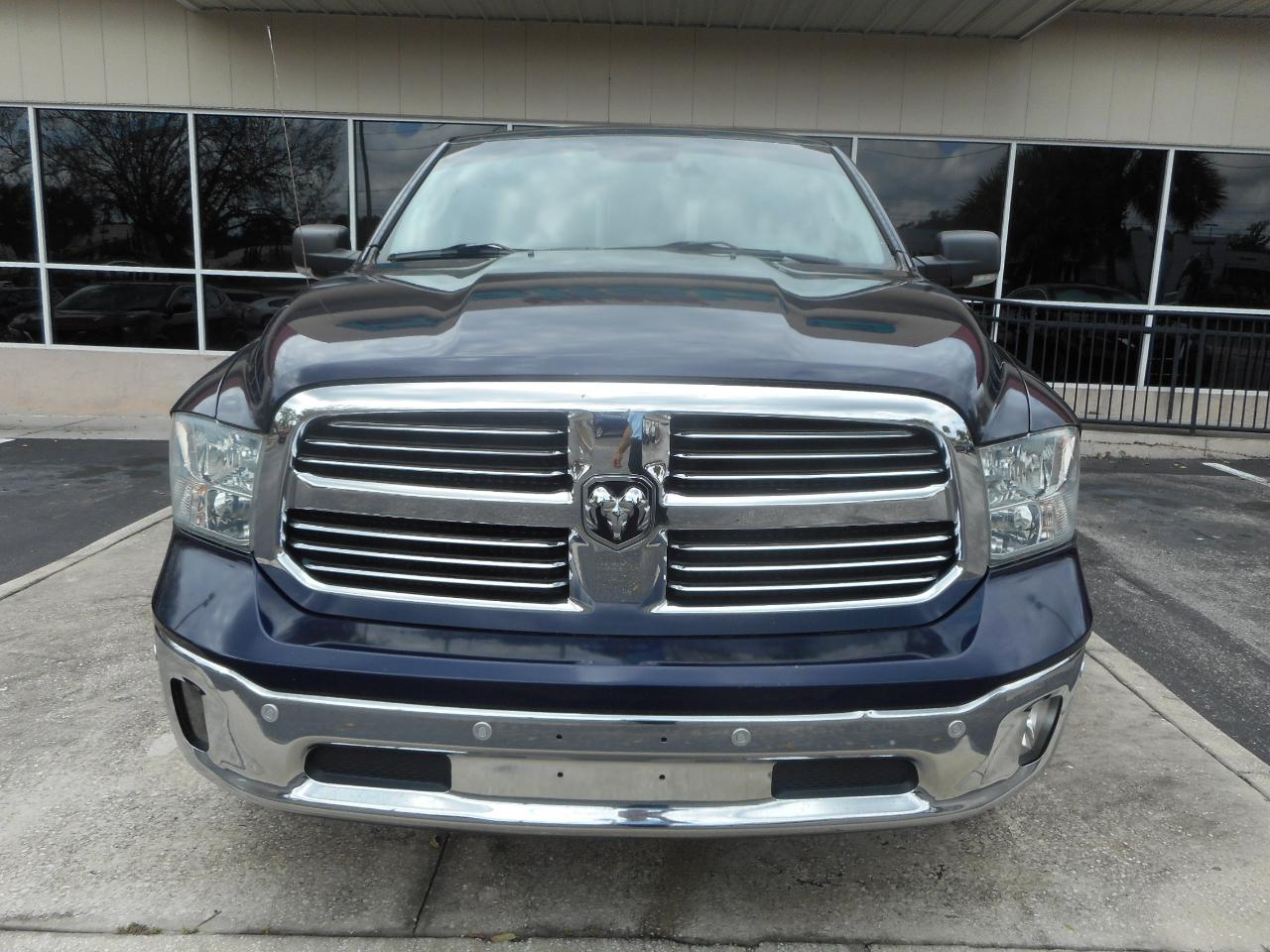RAM 1500 Big Horn Crew Cab LWB 4WD 2017