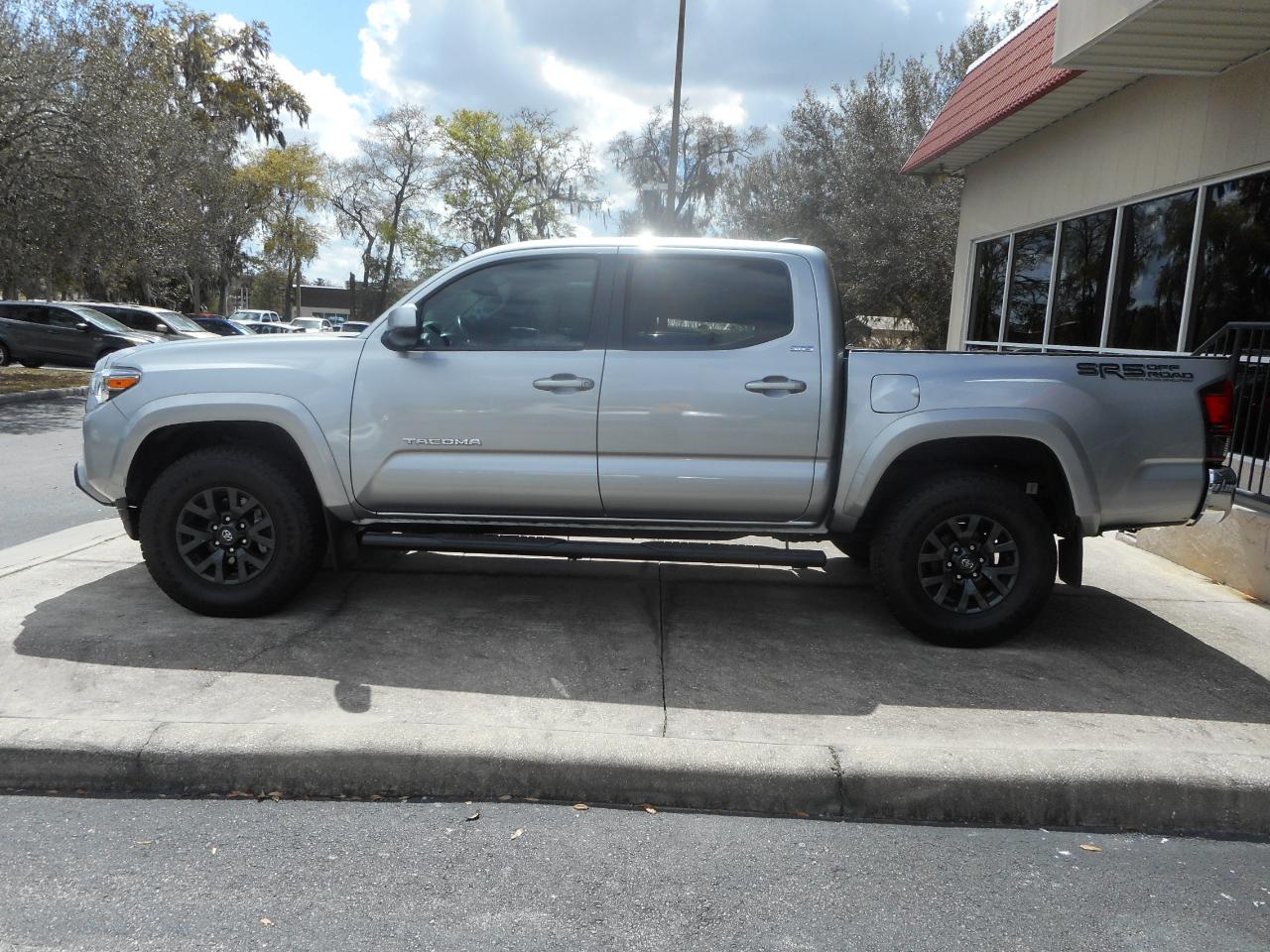 Toyota Tacoma SR5 Double Cab Long Bed V6 6AT 2WD 2023