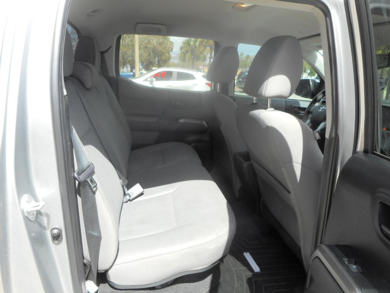 Toyota Tacoma SR5 Double Cab Long Bed V6 6AT 2WD 2023