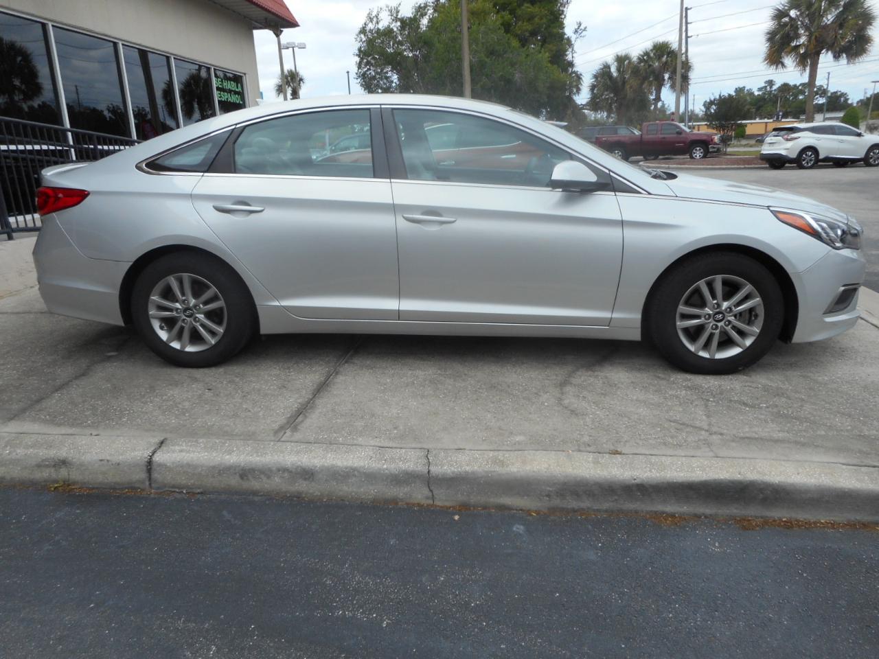 Hyundai Sonata SE 2016
