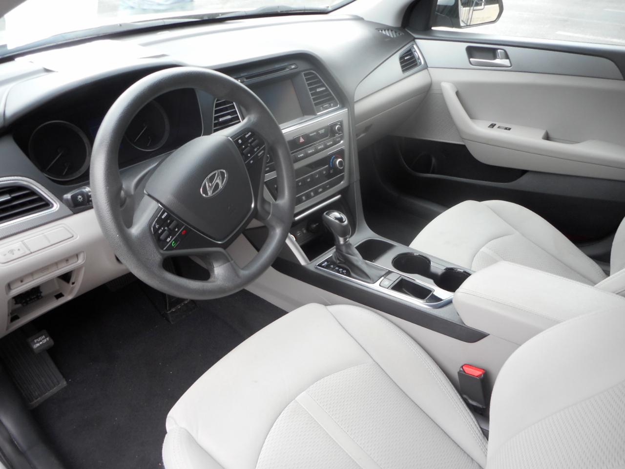 Hyundai Sonata SE 2016