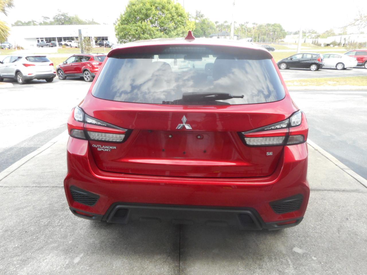 Mitsubishi Outlander Sport 2.0 ES CVT 2017