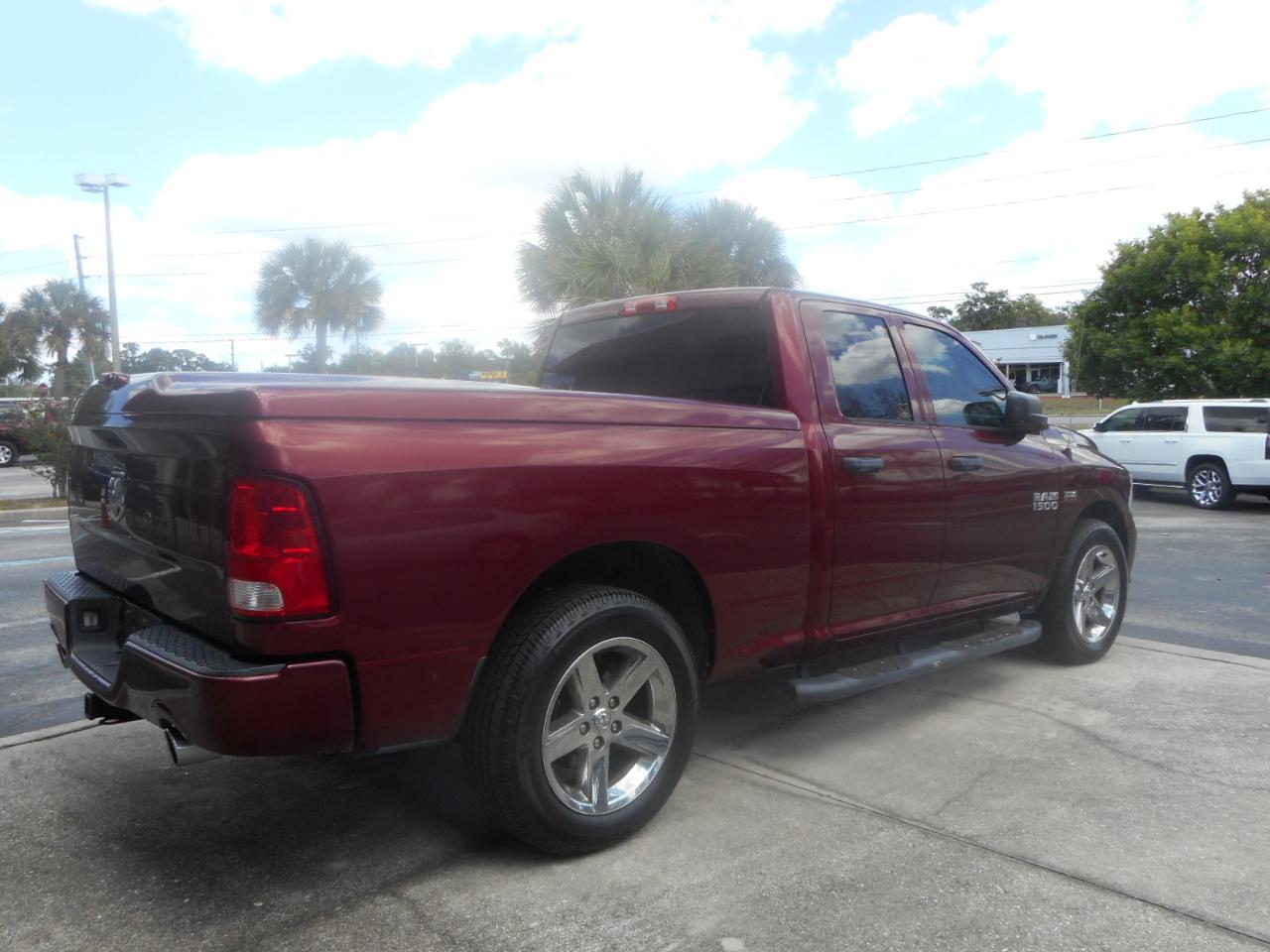 RAM 1500 Tradesman Quad Cab 2WD 2017