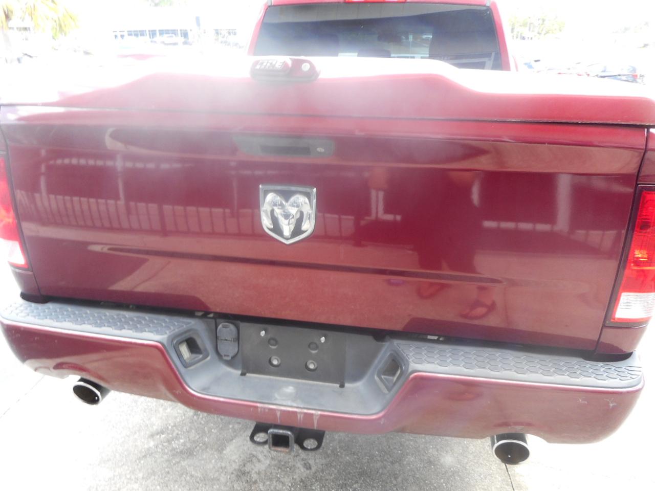 RAM 1500 Tradesman Quad Cab 2WD 2017