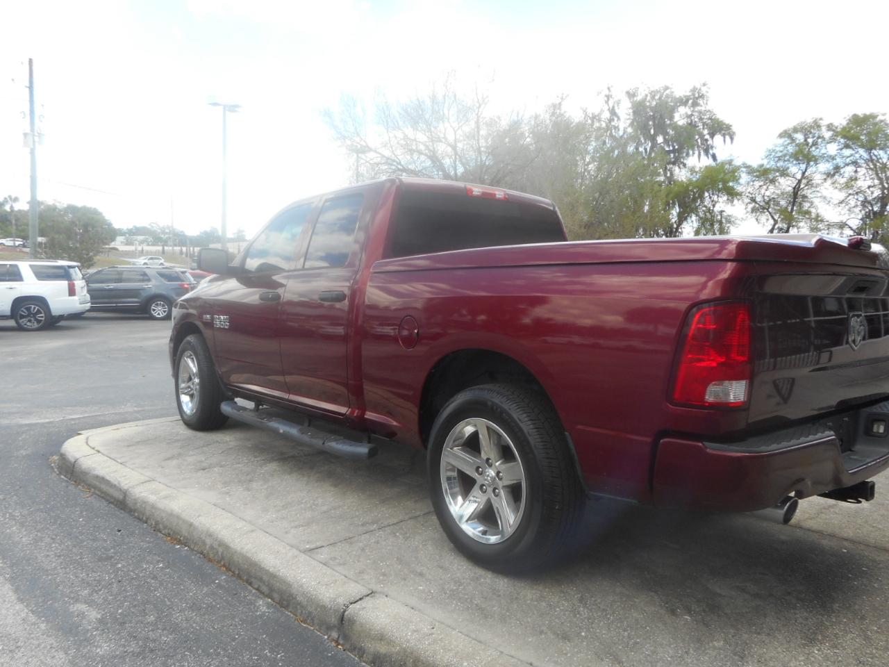 RAM 1500 Tradesman Quad Cab 2WD 2017