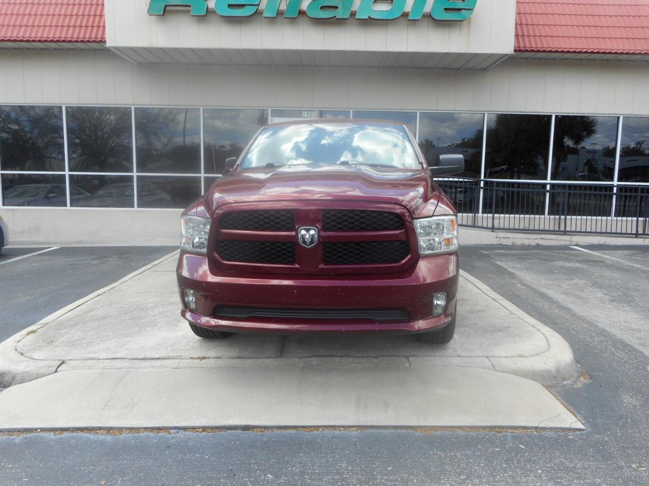 RAM 1500 Tradesman Quad Cab 2WD 2017