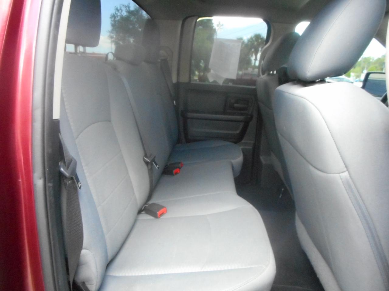 RAM 1500 Tradesman Quad Cab 2WD 2017