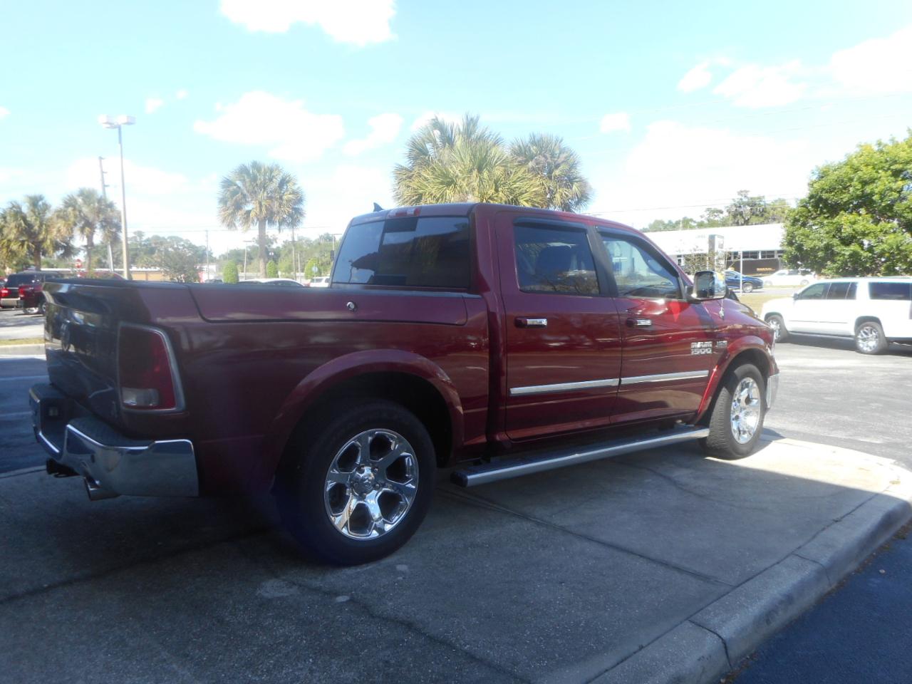 RAM 1500 Laramie Crew Cab SWB 2WD 2013