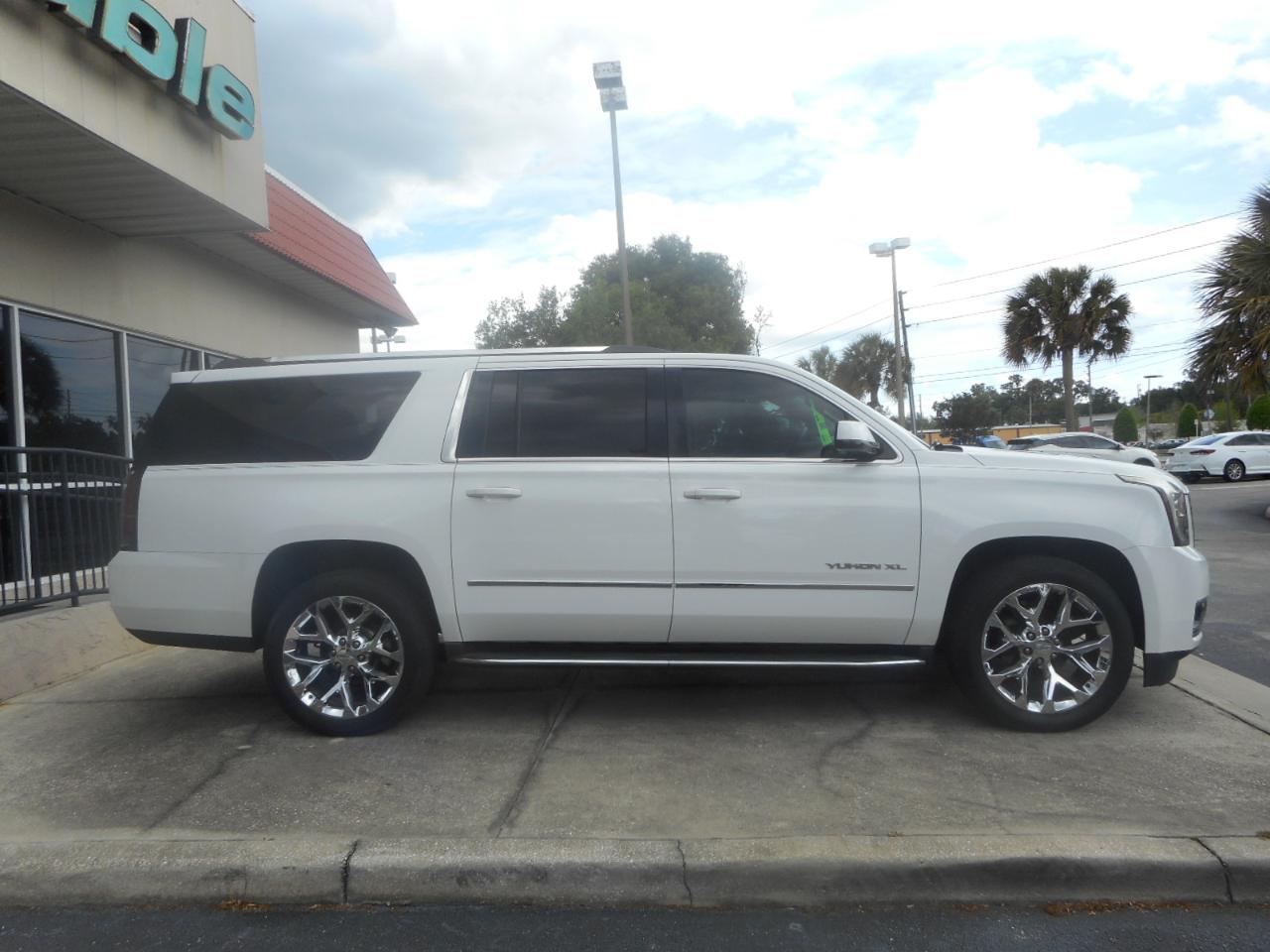 GMC Yukon XL SLE 2WD 2016