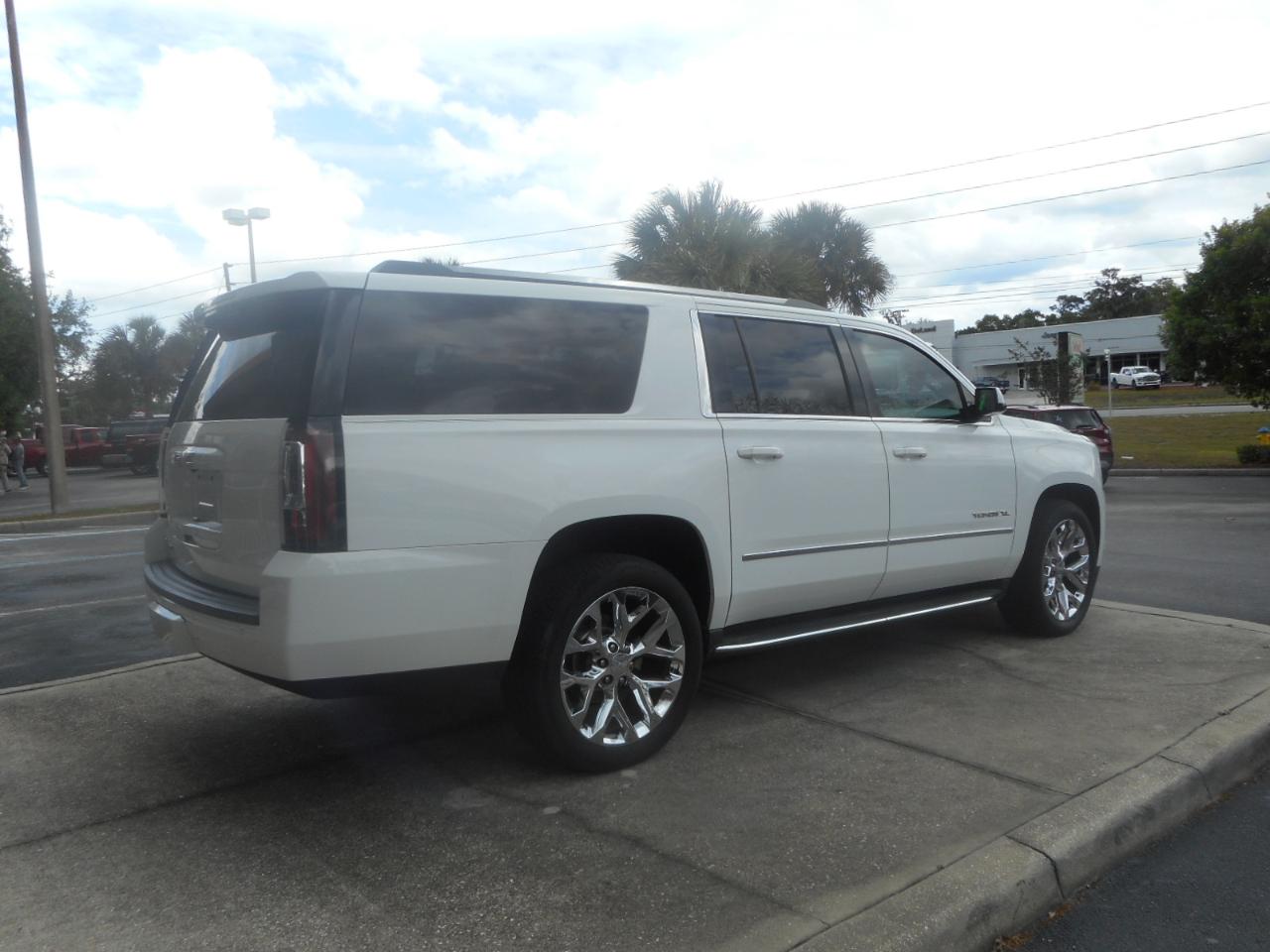 GMC Yukon XL SLE 2WD 2016