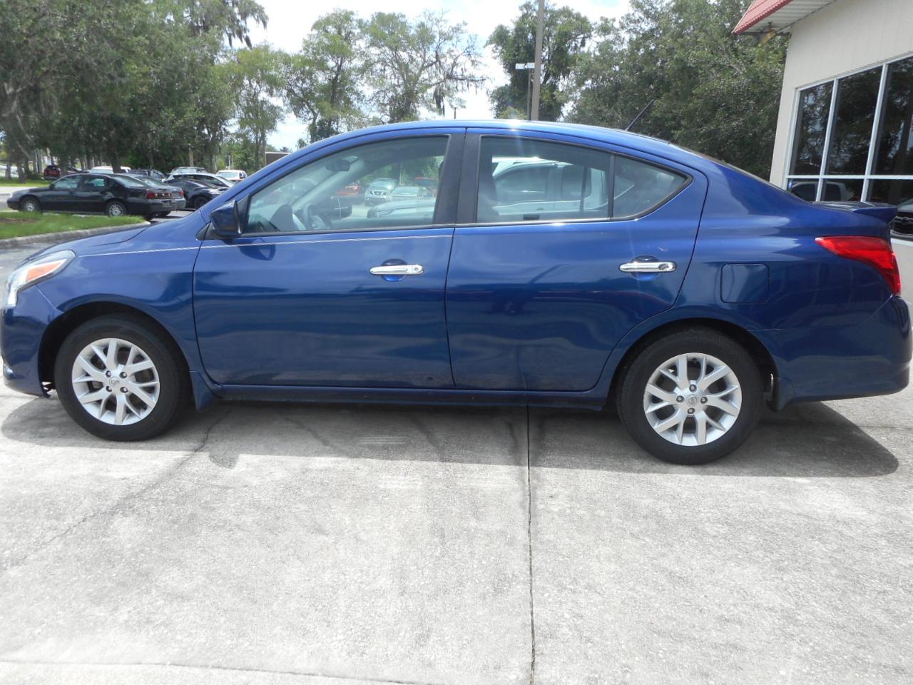 Nissan Versa 1.6 S 5M 2018