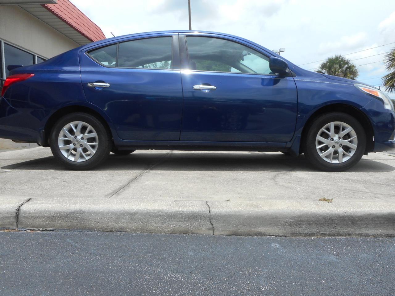 Nissan Versa 1.6 S 5M 2018