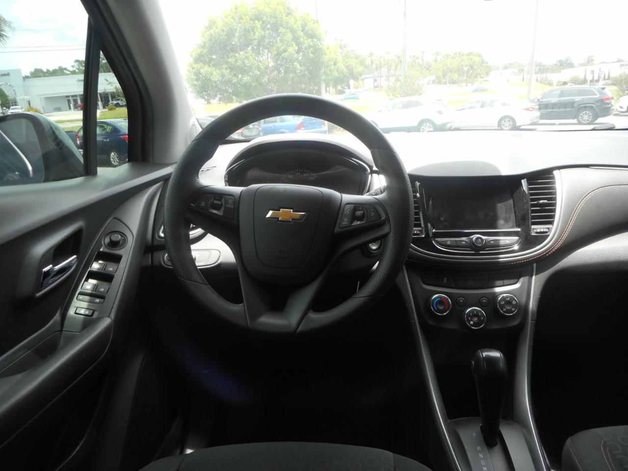 Chevrolet Trax LS FWD 2021