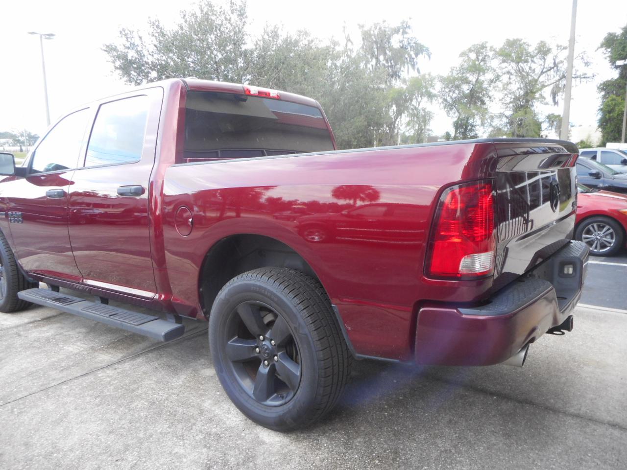 RAM 1500 Tradesman Crew Cab SWB 4WD 2018