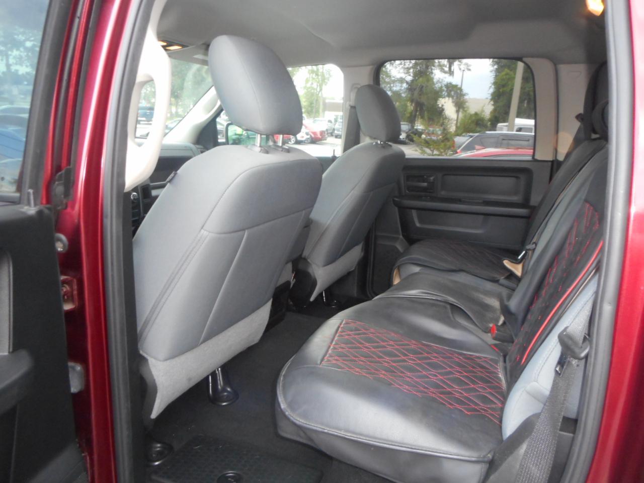 RAM 1500 Tradesman Crew Cab SWB 4WD 2018