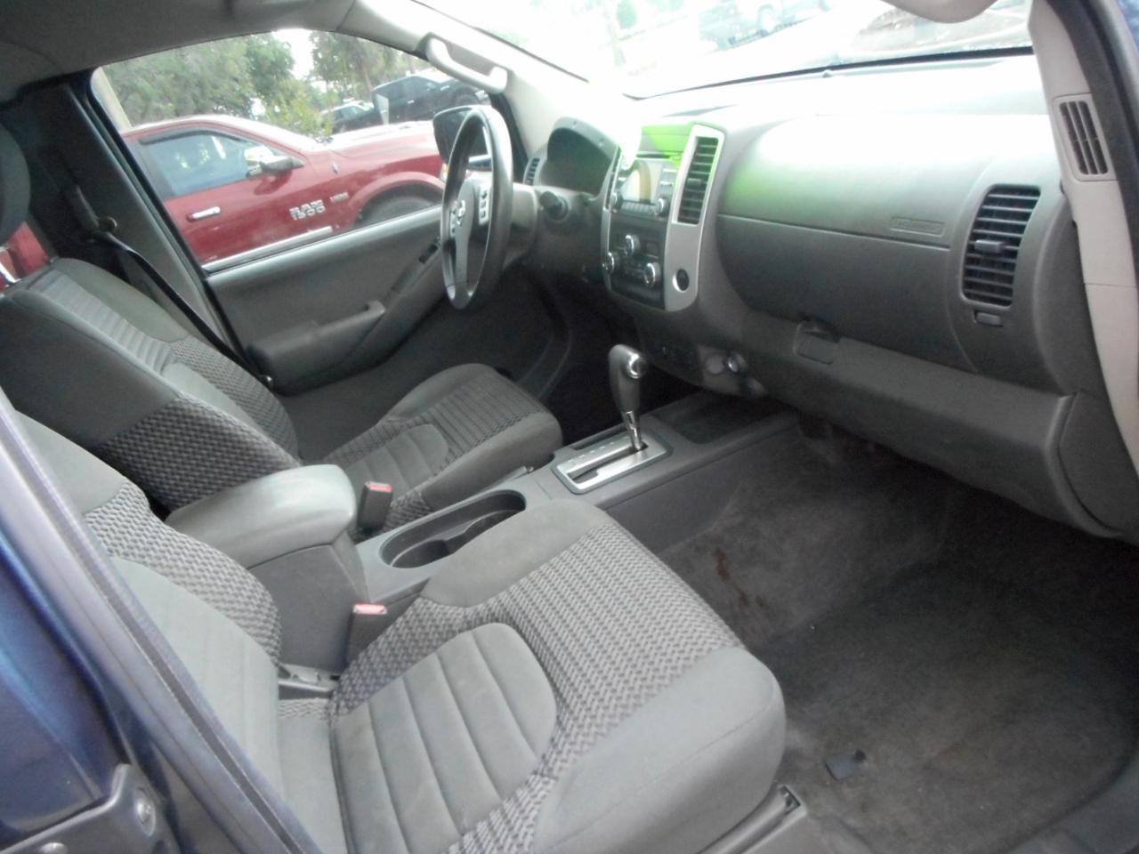 Nissan Frontier SV King Cab 6MT 2WD 2014