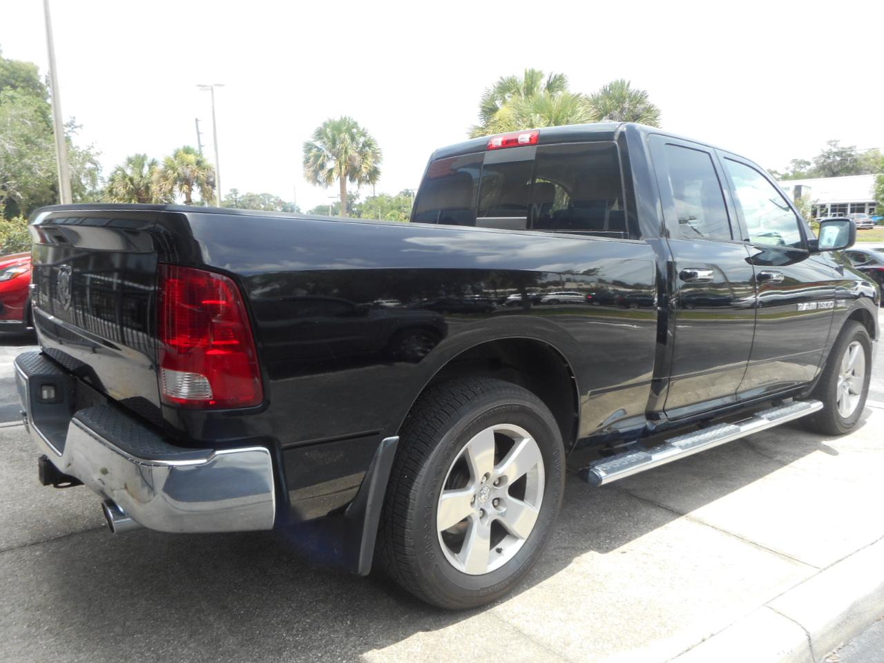 RAM 1500 SLT Quad Cab 2WD 2012