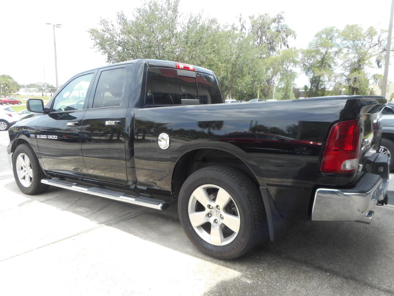 RAM 1500 SLT Quad Cab 2WD 2012