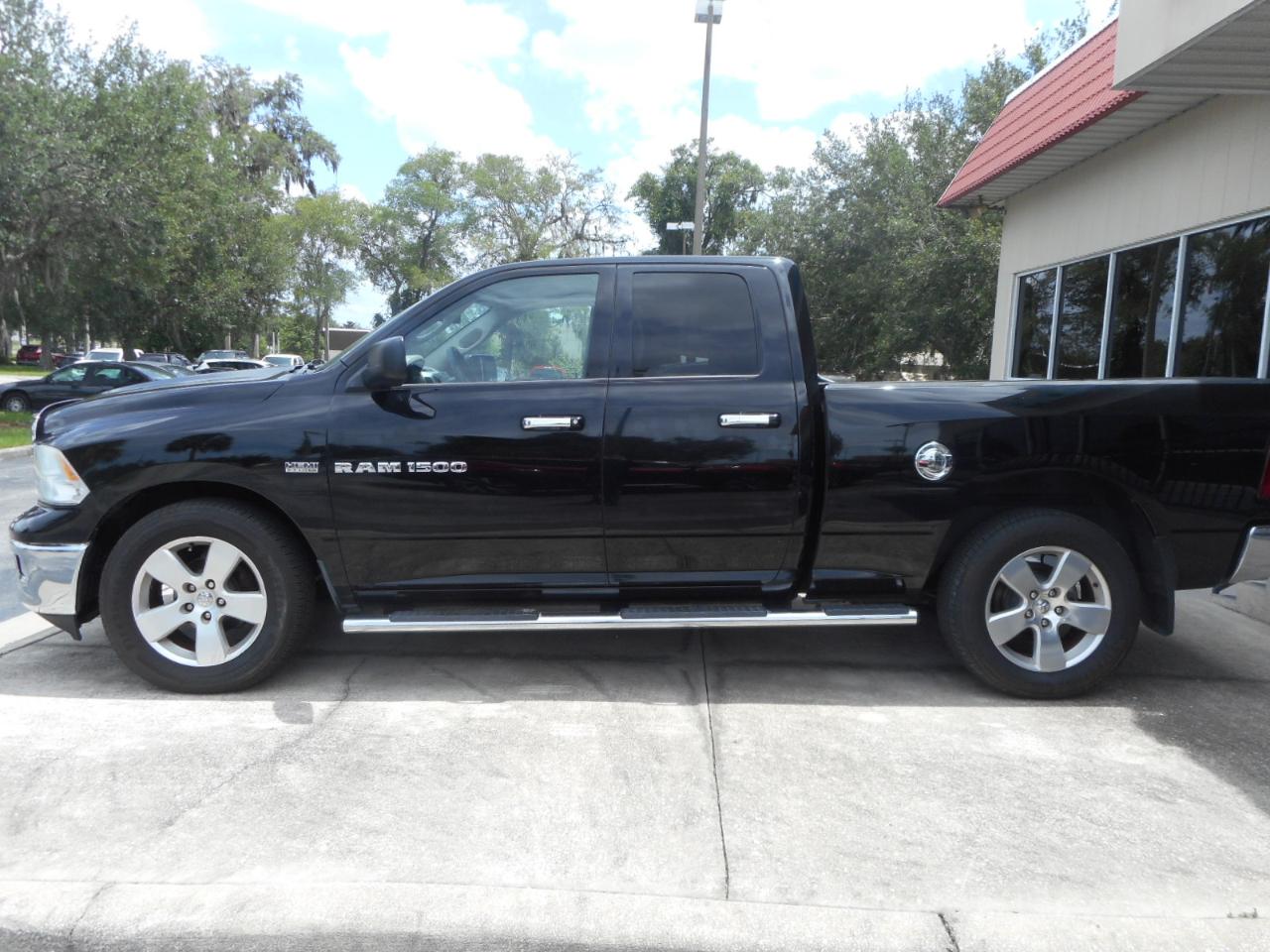 RAM 1500 SLT Quad Cab 2WD 2012