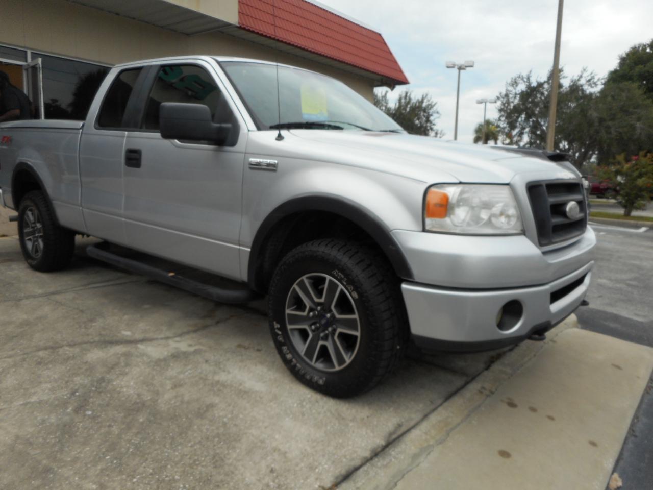 2007 Ford F-150 XLT SuperCab Long Box 4WD