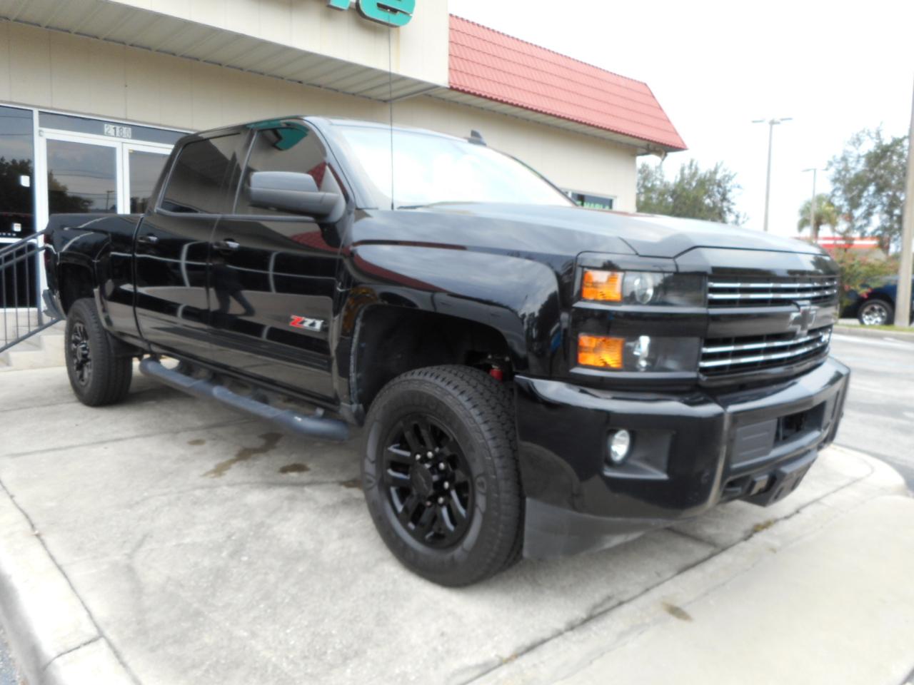 2019 Chevrolet Silverado 2500HD LTZ Crew Cab Long Box 4WD