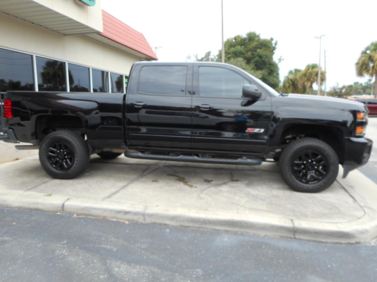 Chevrolet Silverado 2500HD LTZ Crew Cab Long Box 4WD 2019