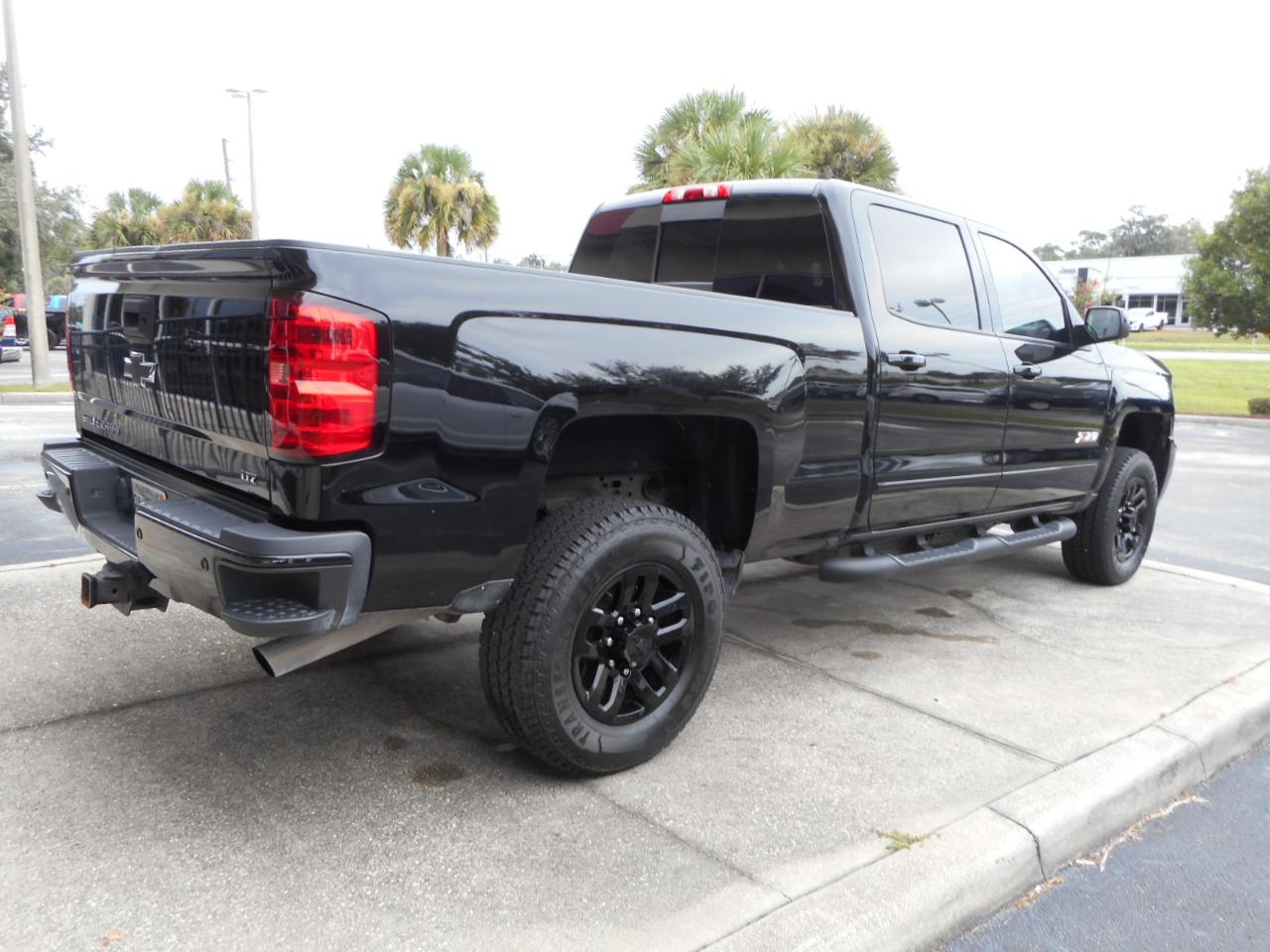Chevrolet Silverado 2500HD LTZ Crew Cab Long Box 4WD 2019