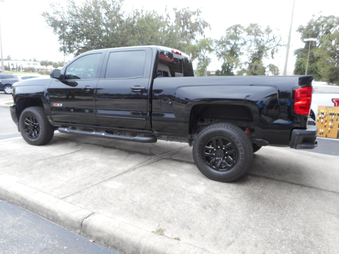 Chevrolet Silverado 2500HD LTZ Crew Cab Long Box 4WD 2019