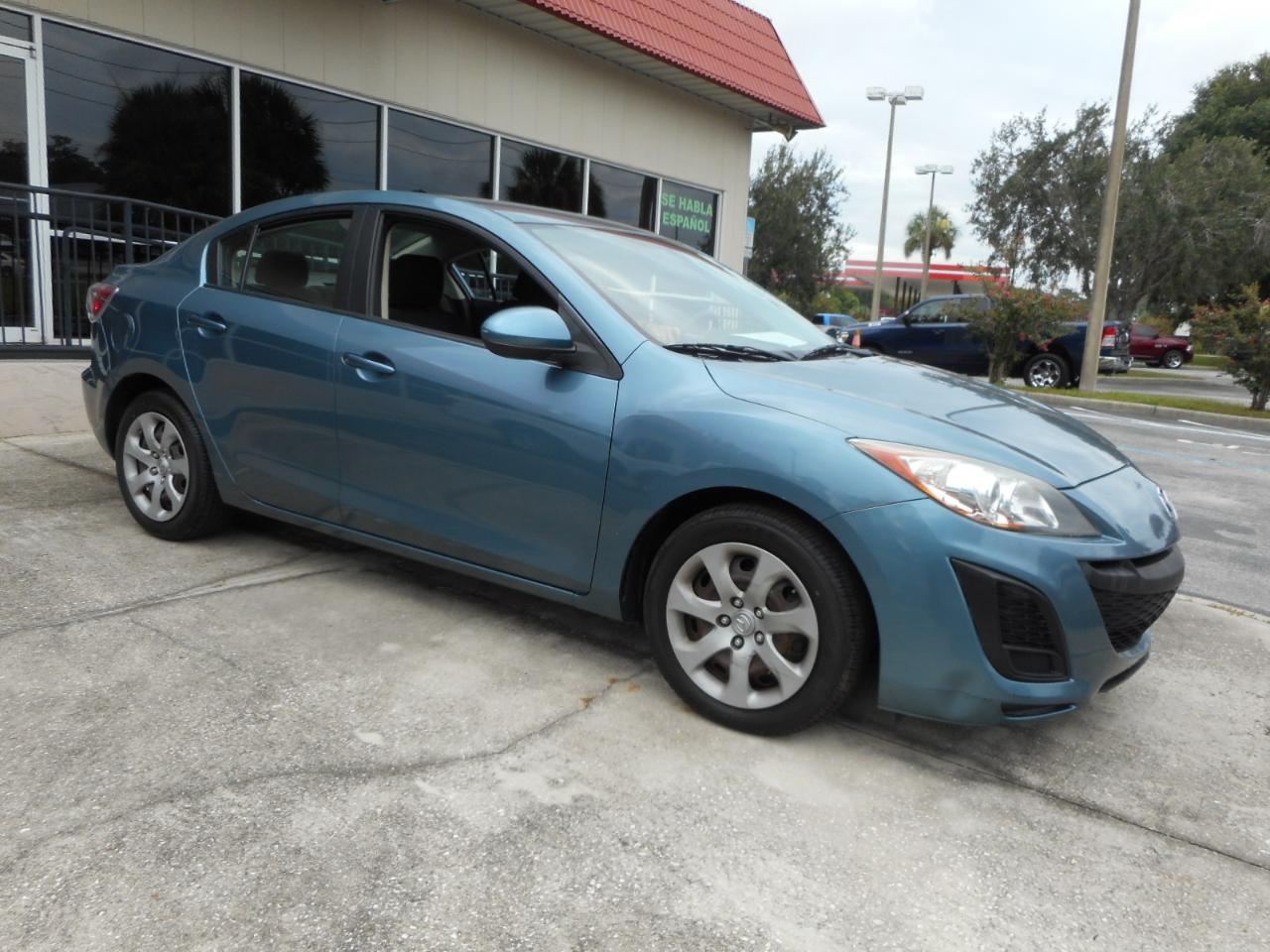 Mazda MAZDA3 i Sport 4-Door 2011