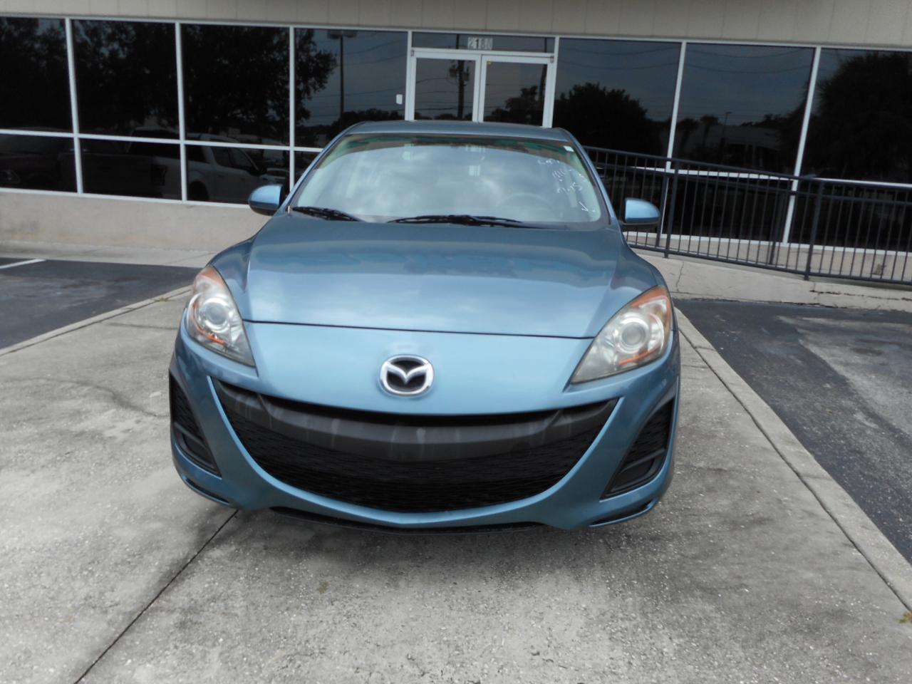 Mazda MAZDA3 i Sport 4-Door 2011