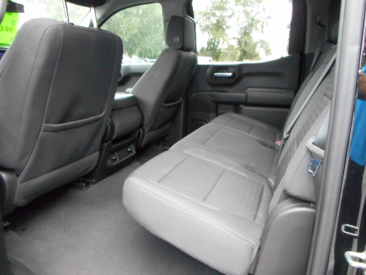Chevrolet Silverado 1500 Trail Boss Custom Crew Cab 4WD 2023