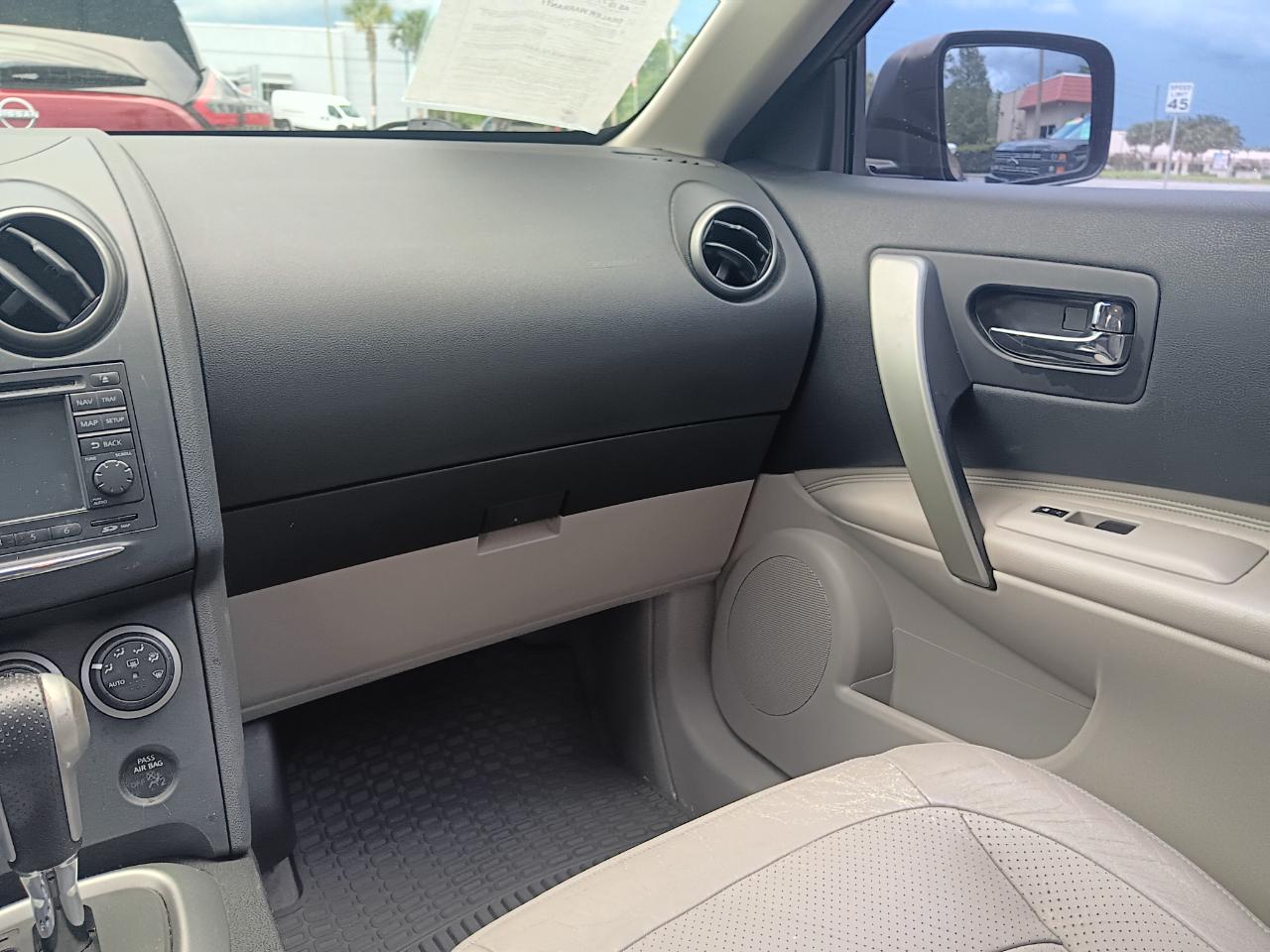 Nissan Rogue S 2WD 2013