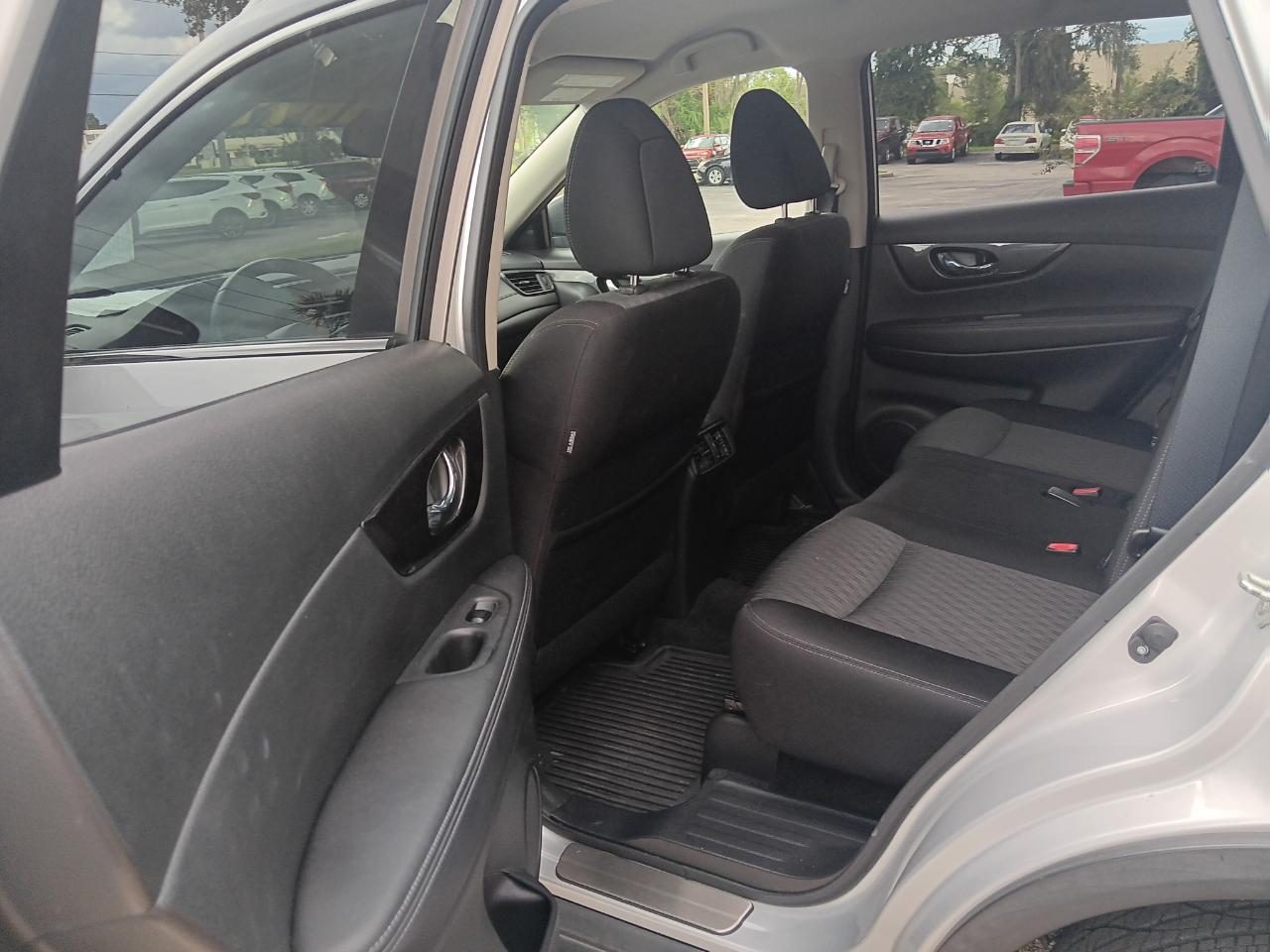 Nissan Rogue SV 2WD 2019