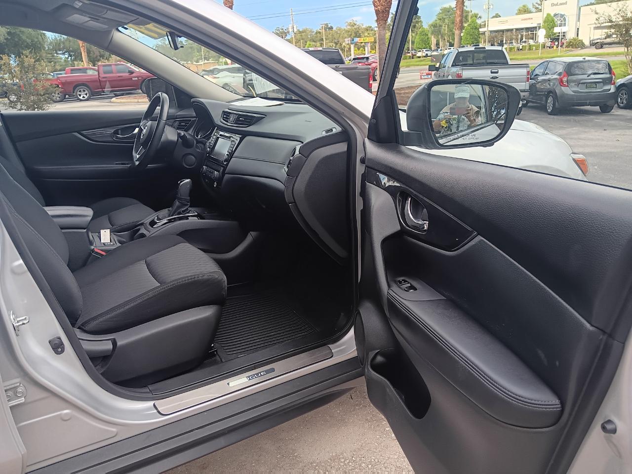 Nissan Rogue SV 2WD 2019