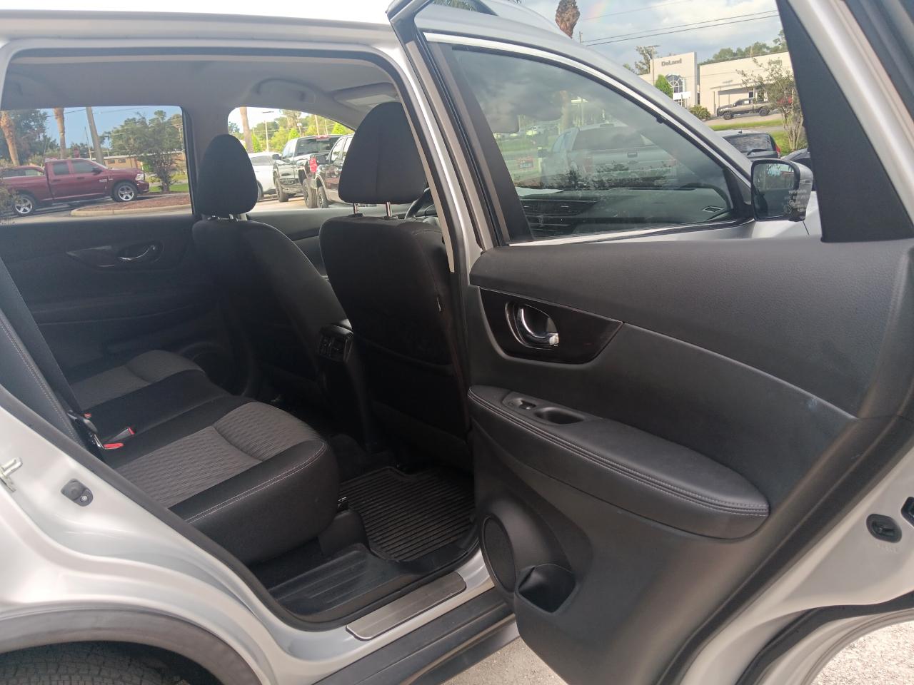 Nissan Rogue SV 2WD 2019