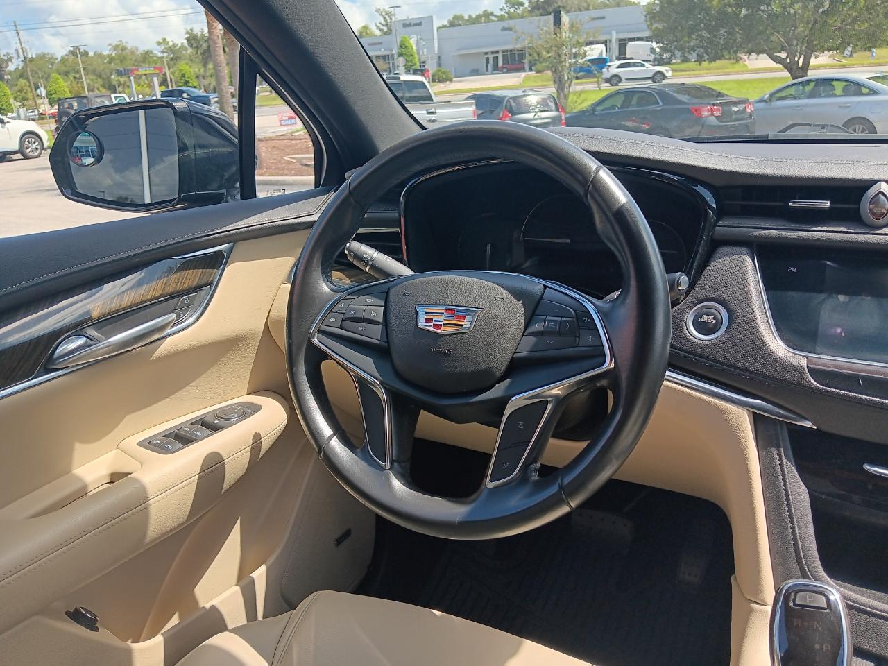 Cadillac XT5 Base 2019