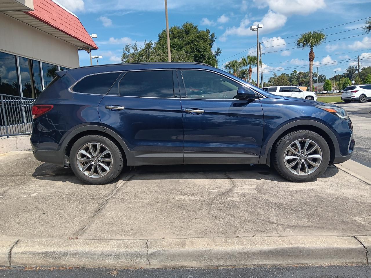 Hyundai Santa Fe SE FWD 2017