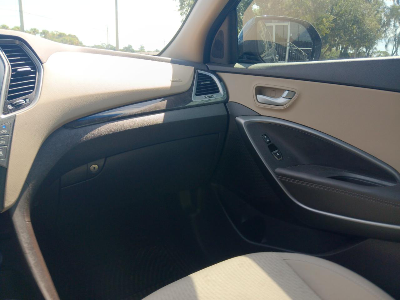 Hyundai Santa Fe SE FWD 2017