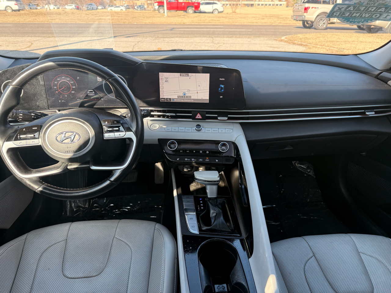 Hyundai Elantra Limited 2023