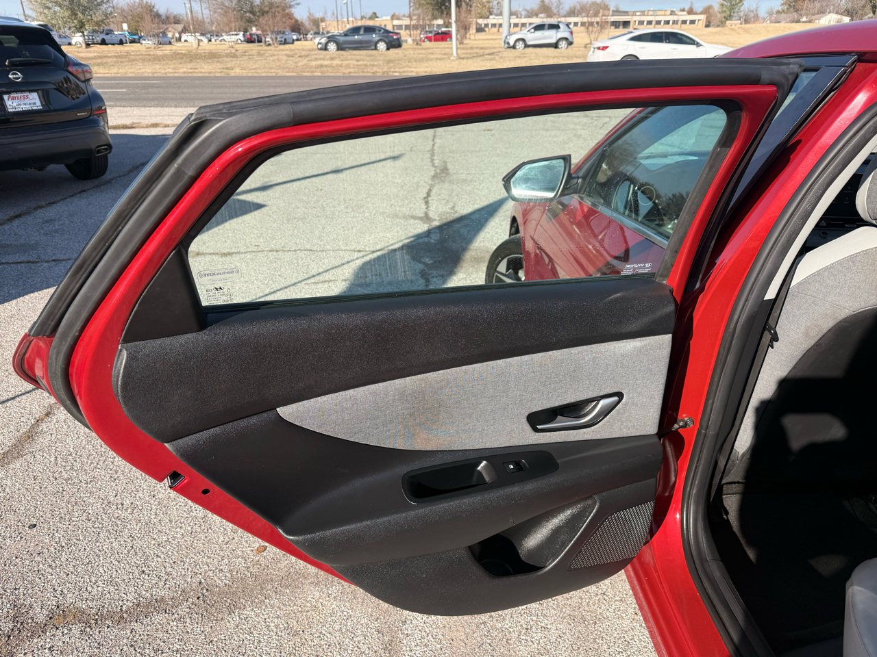 Hyundai Elantra Limited 2023