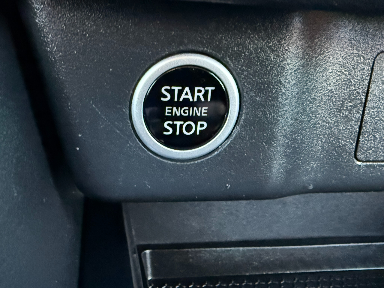 Nissan Rogue SV 2021