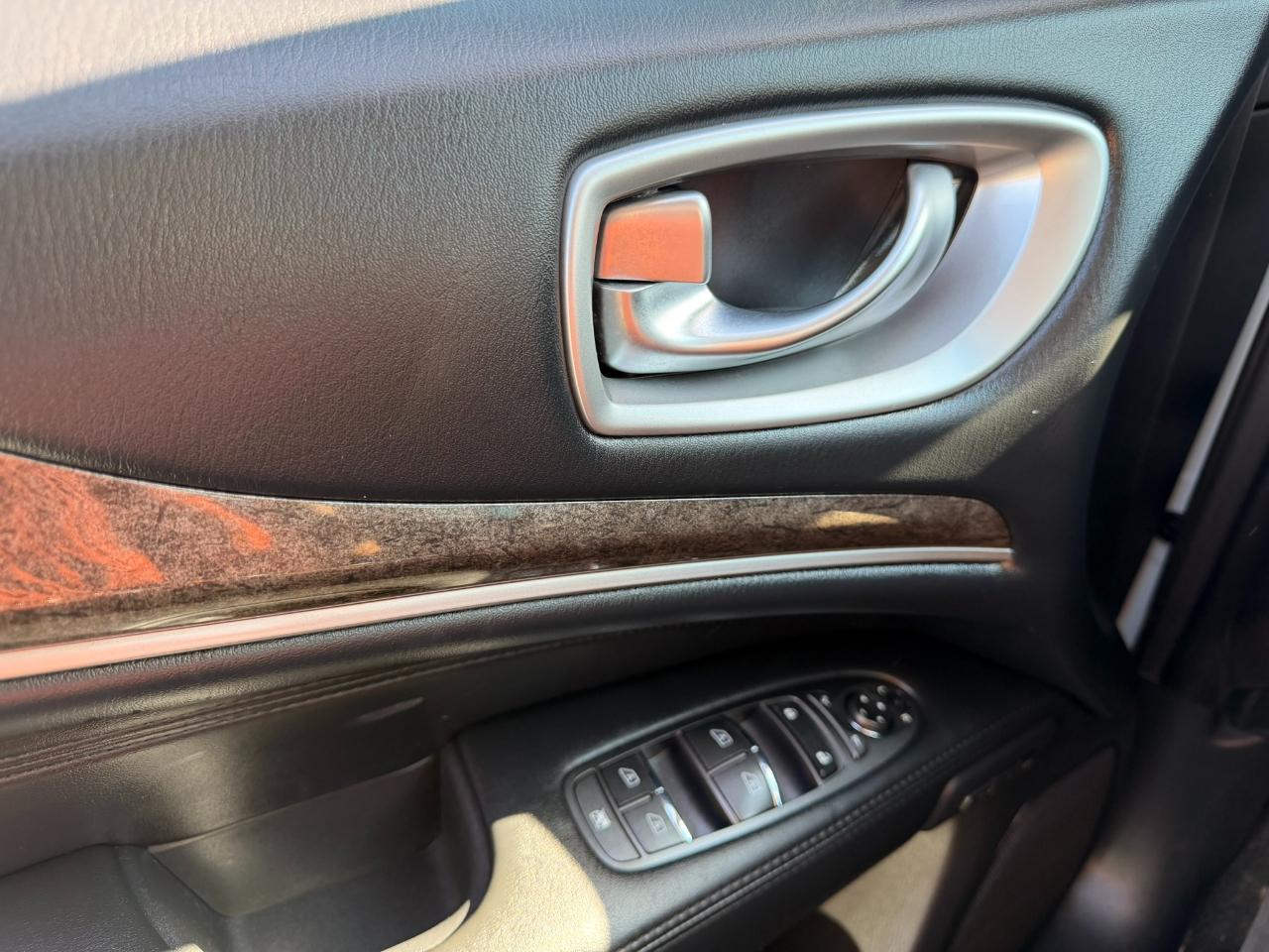 Infiniti QX60 Base FWD 2015