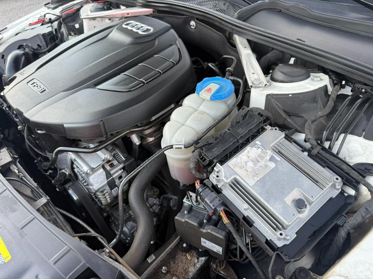 Audi A4 2.0T Premium Sedan 2018