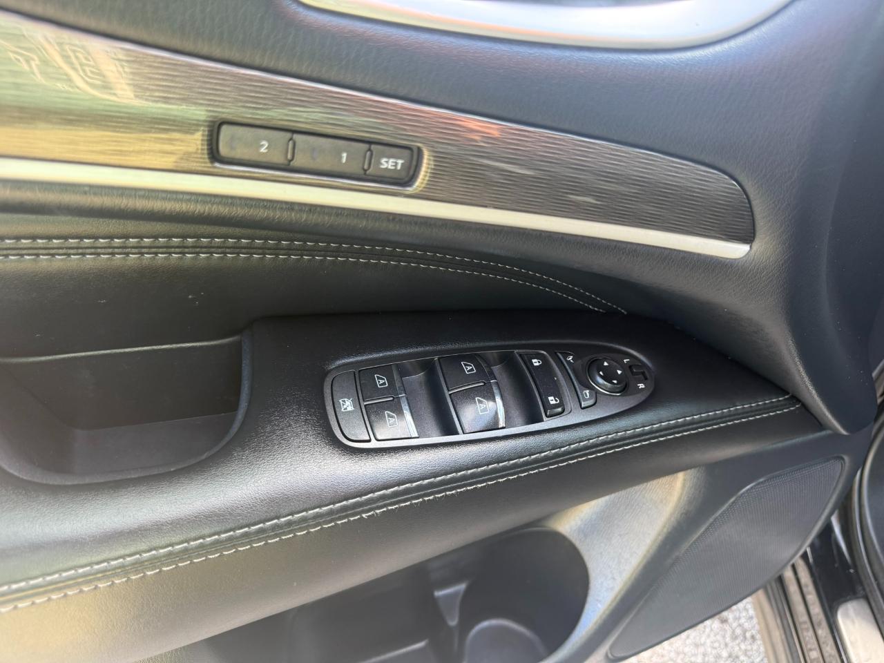 Infiniti QX60 Base AWD 2017