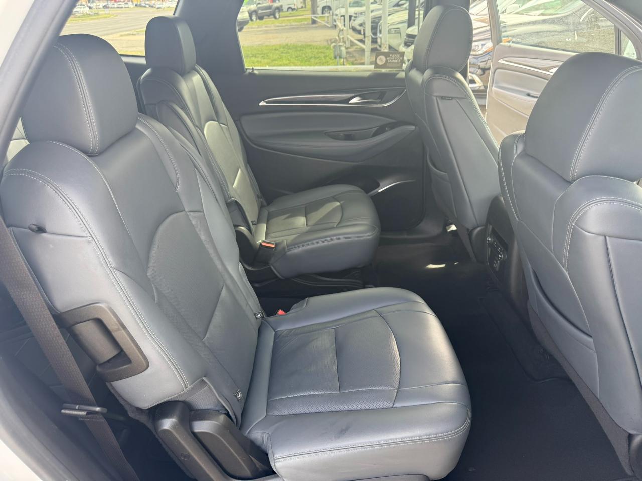 Buick Enclave Essence FWD 2023